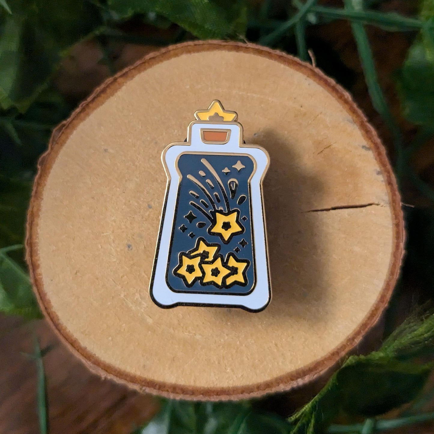 Falling Stars Blessing Potion Bottle Hard Enamel Pin